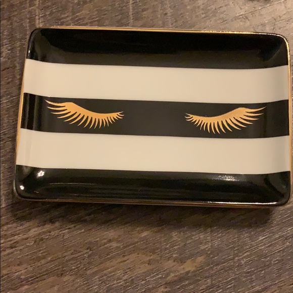Rosanna Other - 🟦5/$25 - NIB Lashes trinket dish
